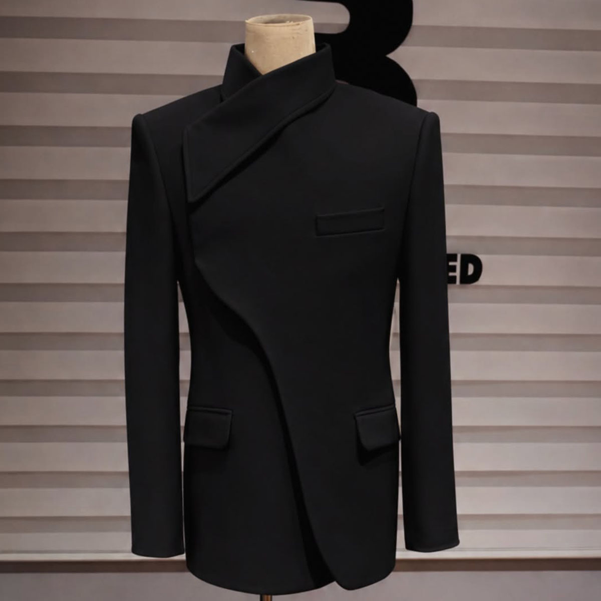 Men Grooming Outfit - Customized Luxury Metal Embellished Men Suits